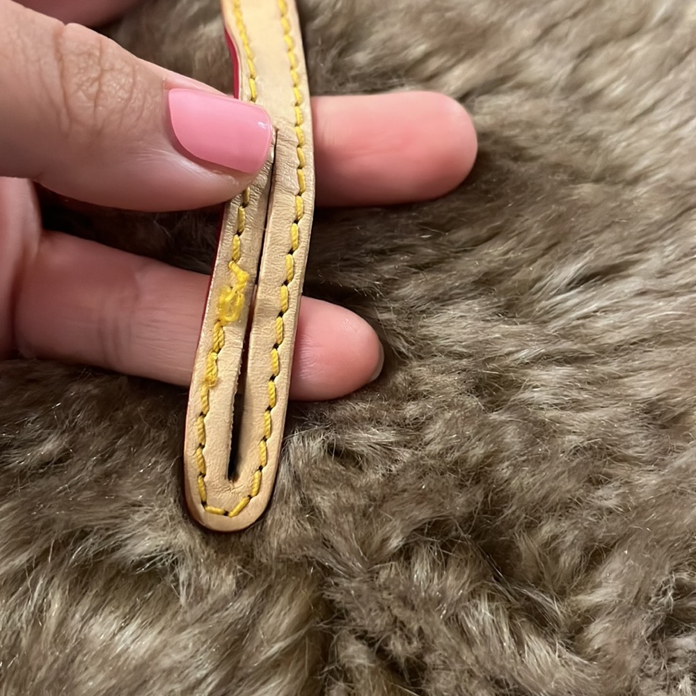 Dooney and Bourke leather bag charm holder